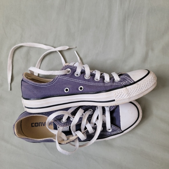 Shoes - Picture 1 of 4